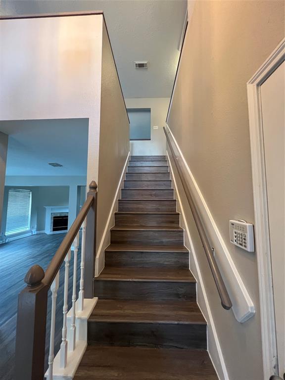 Foto del edificio - 14614 Cypress Falls Dr