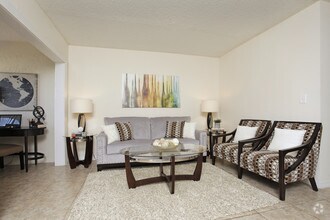 Interior Photo - La Estancia Apartments