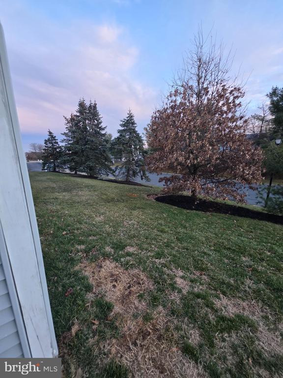 Foto del edificio - 2809 Waters Edge Dr