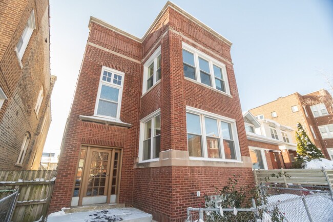 Foto del edificio - 3033 W Gunnison St