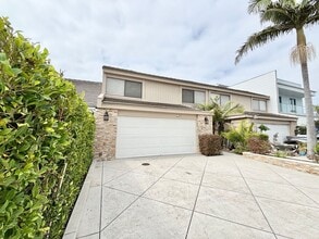 Building Photo - 2551 Greencastle Ct