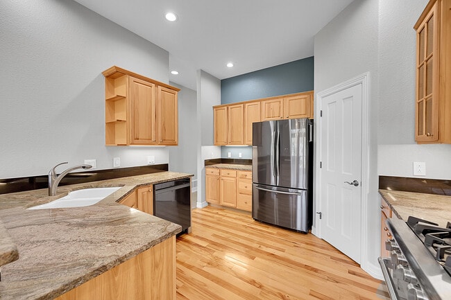 Photo - 31008 Big Bear Dr Townhome