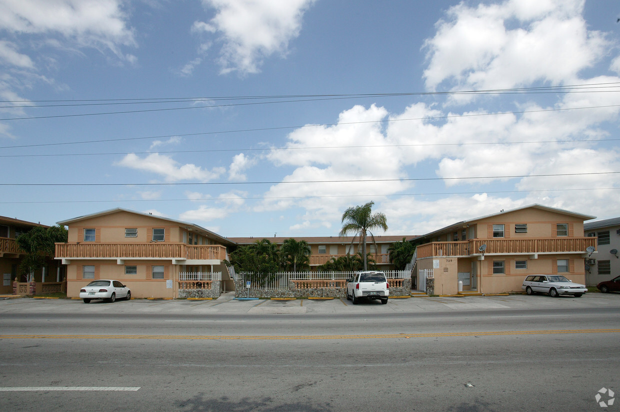 Apartamentos de Palm Springs - Palm Springs Apartments