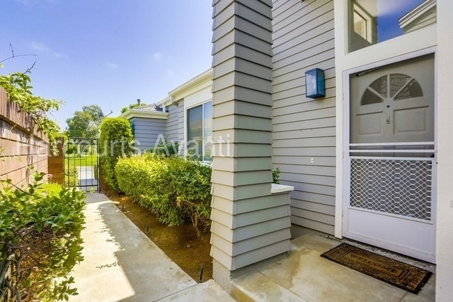 Building Photo - 7131 Linden Terrace