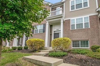 Building Photo - 912 Bradford Dr