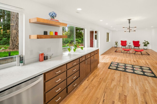 Foto del edificio - 13306 NE 72nd St