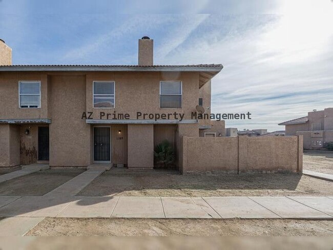 Photo - 6935 W Devonshire Ave House