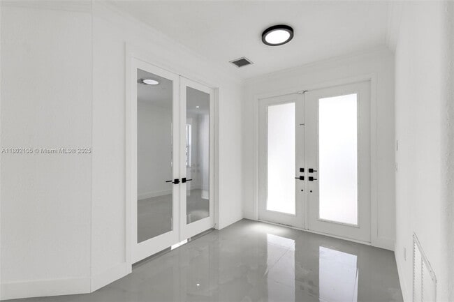 Building Photo - 15699 SW 54th Ct