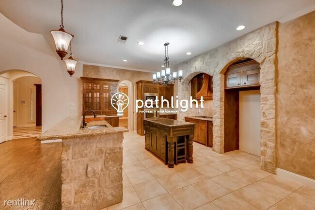 Building Photo - 4 br, 3 bath House - 837 Elgin Ct