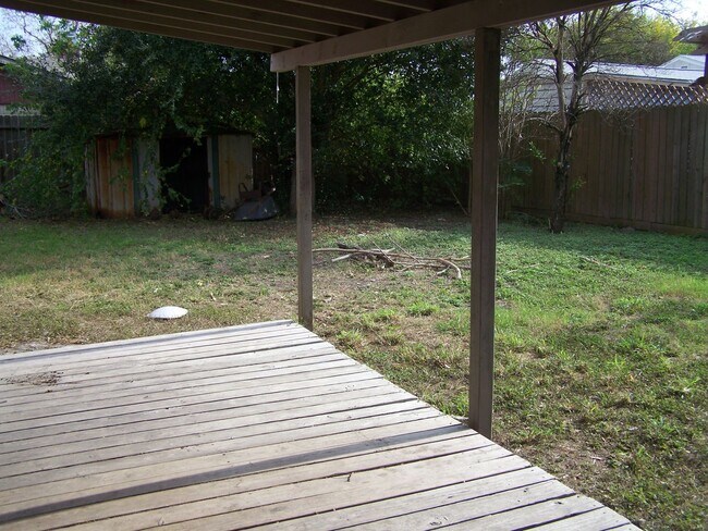 Building Photo - 7305 New Brunswick Dr