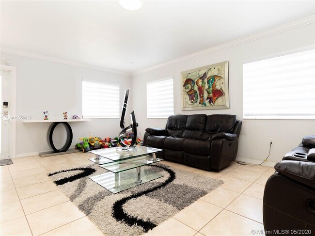 Foto del edificio - 16271 NW 41st Ave