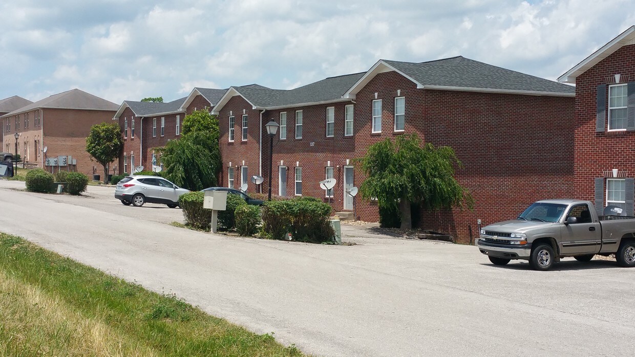 178 Pepperhill Dr, London, KY 40741 Apartments in London, KY