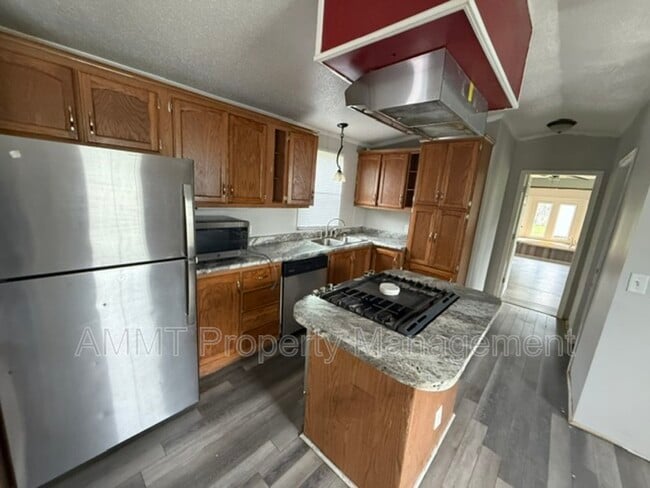 Foto del edificio - 1735 Blackhawk Dr