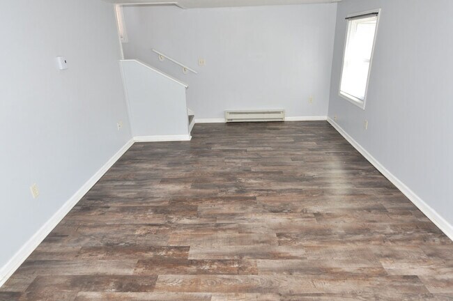 Building Photo - 139 N Bodmer Ave