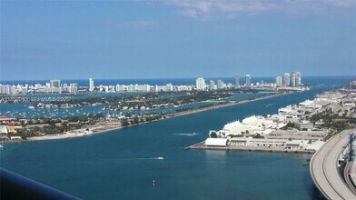 Building Photo - 888 Biscayne Blvd