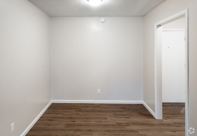 2HAB, 2BA - 900 ft² - Highland Pointe Apartments