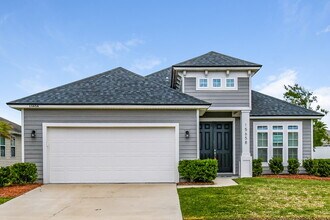 Building Photo - 15658 Spotted Saddle Cir