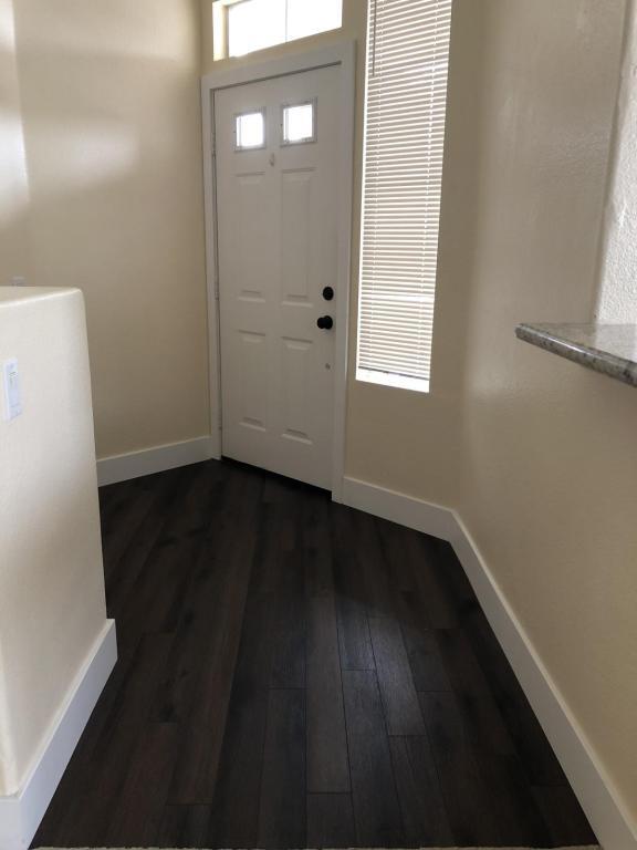 Building Photo - 10766 Sabre Hill Dr