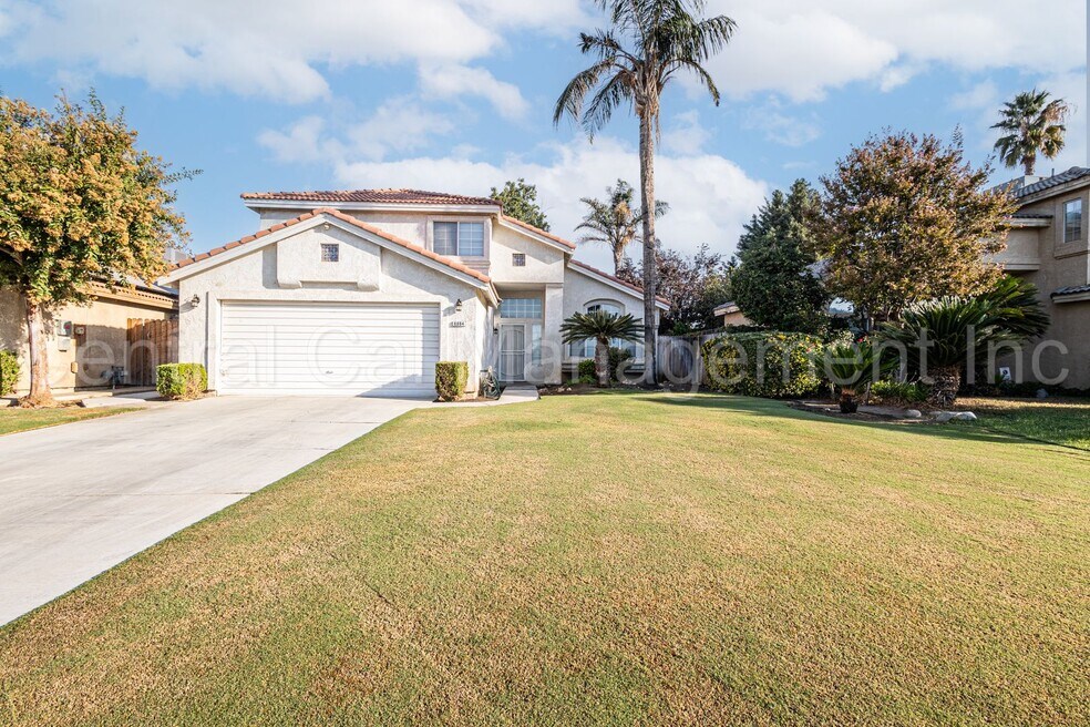 3 Bedroom/2.5 Bath Home in Silver Creek - $2295 Per Month!
