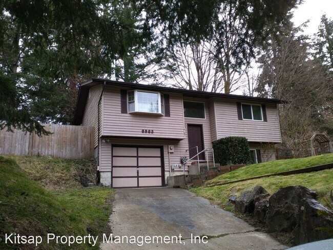Building Photo - 3 br, 1.5 bath House - 6865 E. Cascade Dr