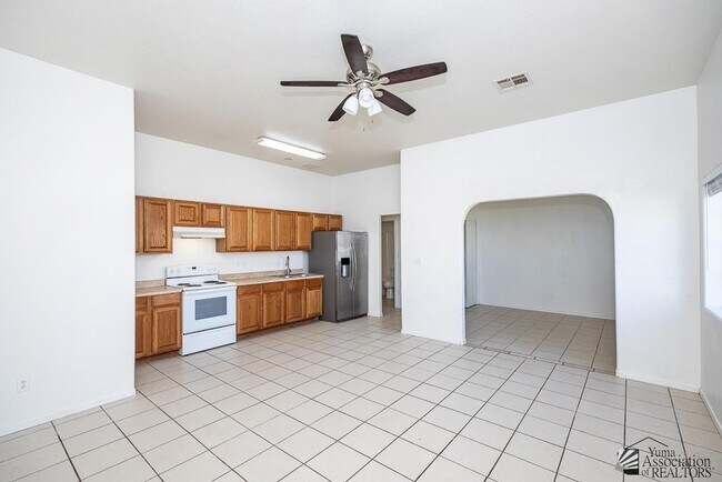 Foto del edificio - 1857 S 2nd Ave