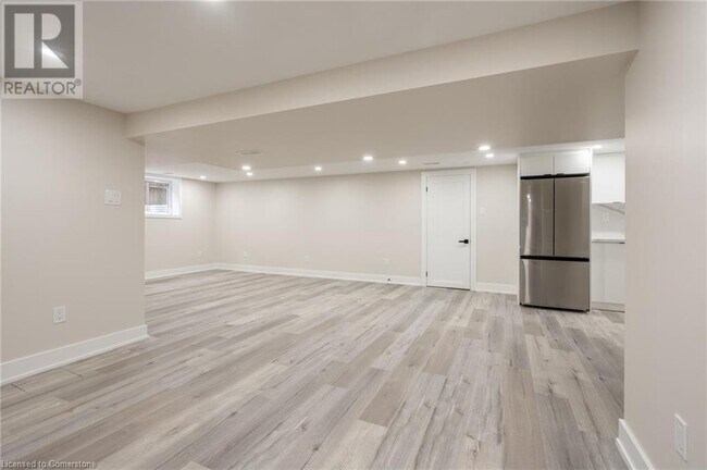 Building Photo - 51 Grandfield St