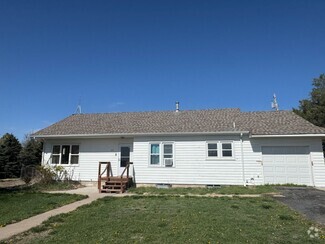 Building Photo - 375 S Cedar Ave