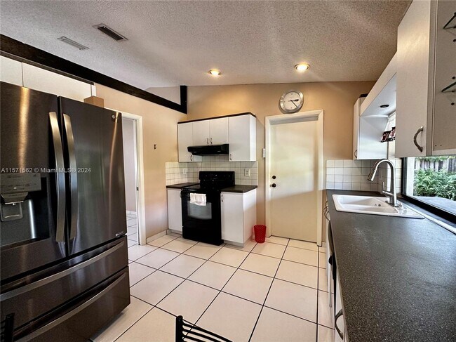 Foto del edificio - 8901 SW 160th St
