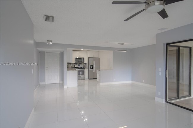 Building Photo - 3745 Cocoplum Cir