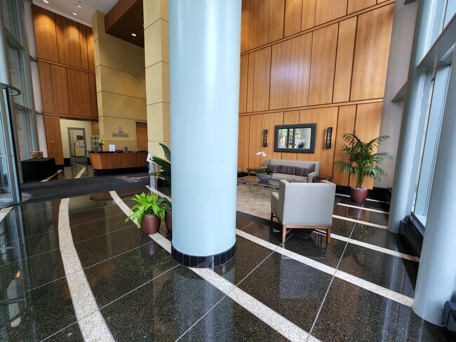 Foto del edificio - 345 N La Salle St