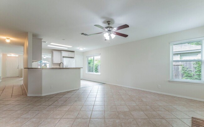 Foto del edificio - 14912 Big Falls Dr