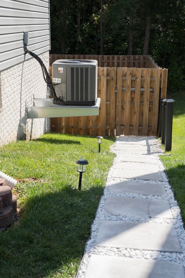 Private Walk way to The Nest - 15404 Brinton Way