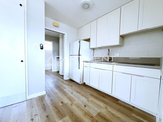 Foto del edificio - 816 Birch St