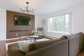 Building Photo - 3300 Chaparral Cir