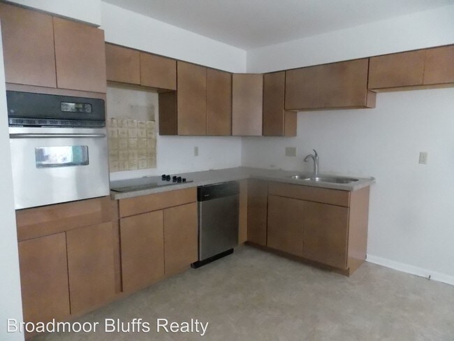 Building Photo - 3101 San Luis Dr