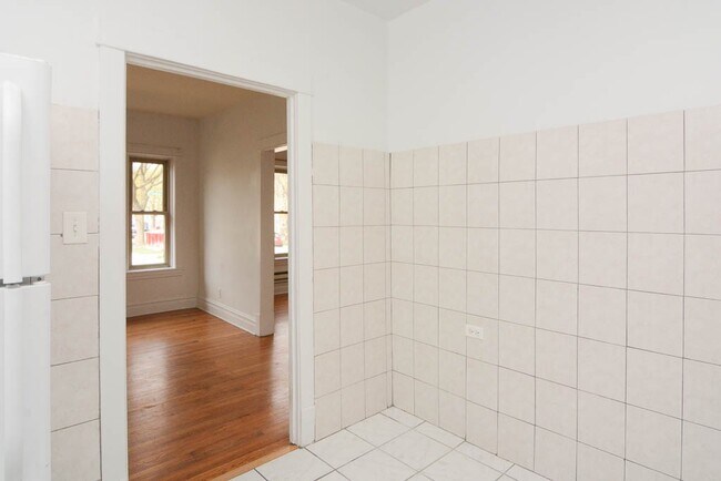 Foto del edificio - 2921 W George St