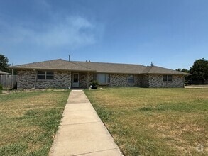 Building Photo - 1701 NW 34th St
