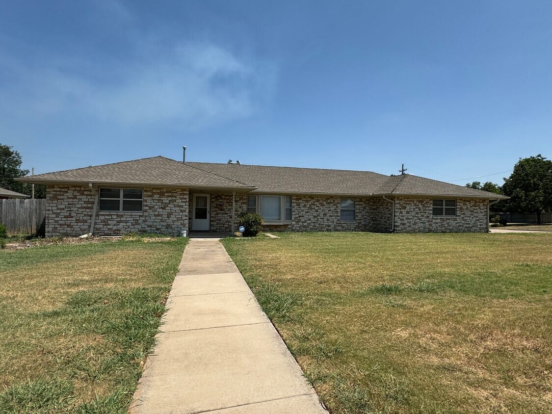 Foto principal - 1701 NW 34th St
