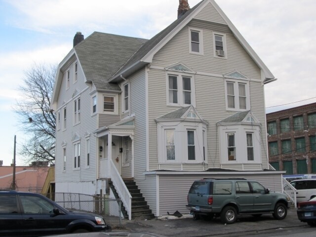 Primary Photo - 380 Myrtle Ave