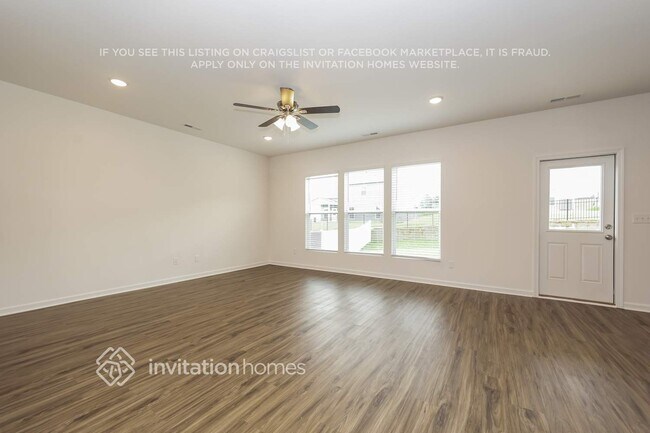 Building Photo - 3810 Lantern Ln