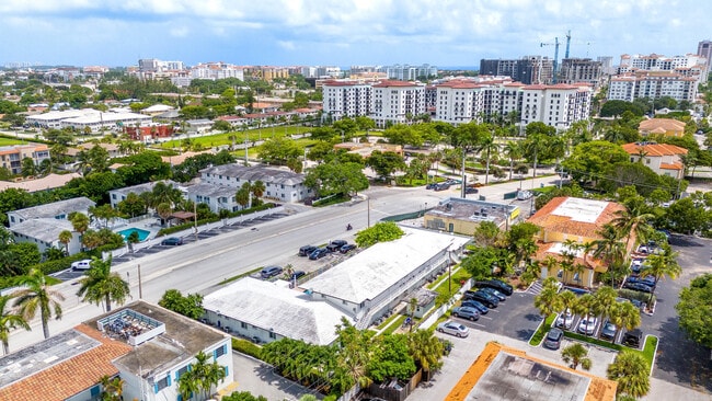 Foto del edificio - 330 W Camino Real