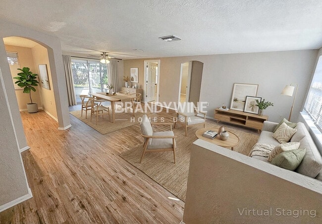 Foto del edificio - 7815 Treasure Pointe Dr