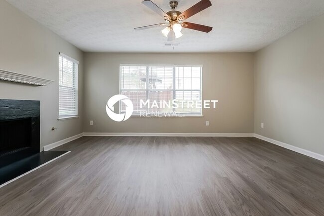Foto del edificio - 4 Bedroom Pet-Friendly Home in Ellenwood, ...