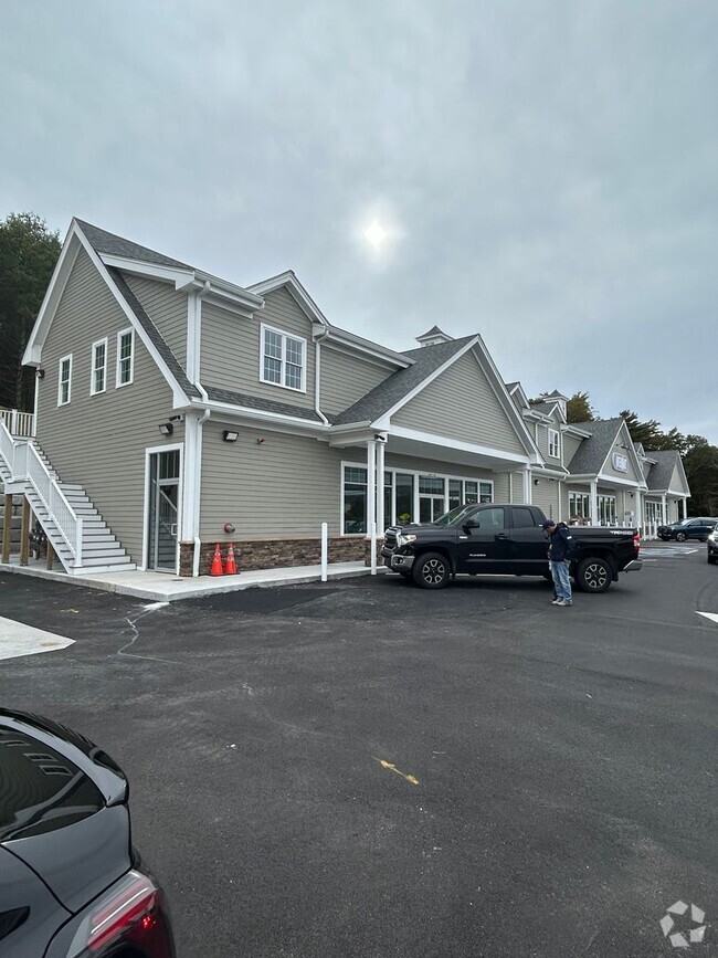 Buzzards Bay Apartments under 3,000 Bourne, MA 2 Rentals