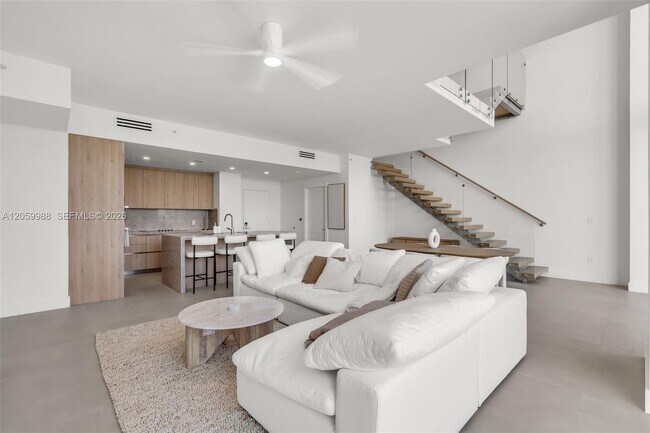 Foto del edificio - 92 SW 3rd St
