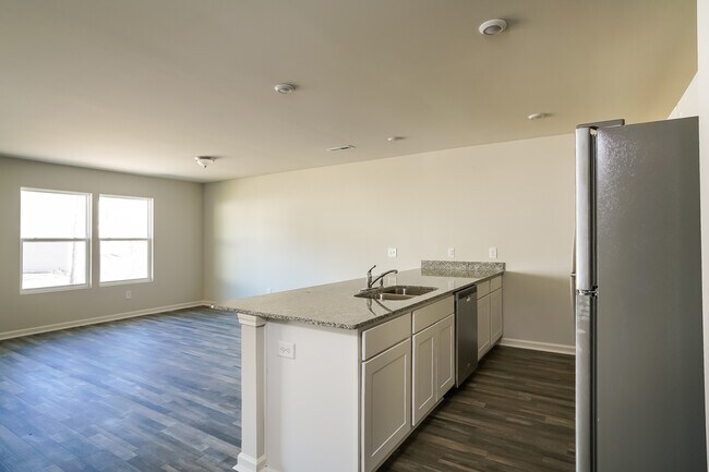 Building Photo - 2601 Provence Dr SE, Bolivia, NC
