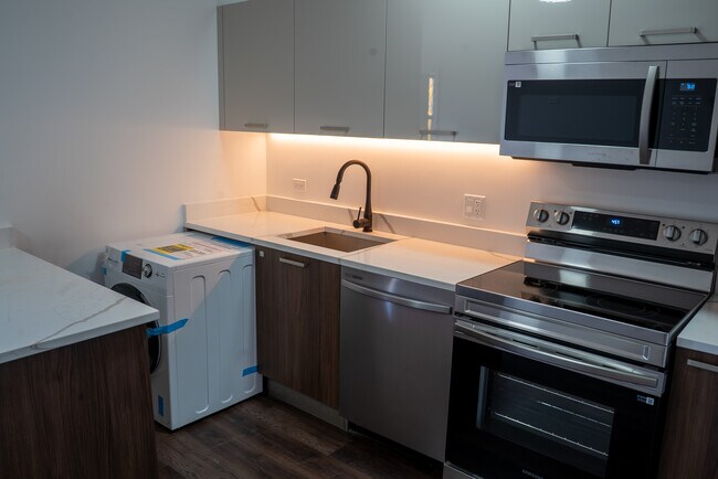 Foto del edificio - 5653 N Ashland Ave