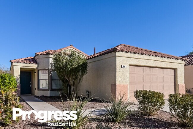 Building Photo - 996 Sky Forest Dr