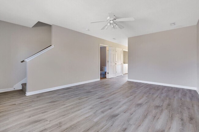 Foto del edificio - Liberty Homes Apartments