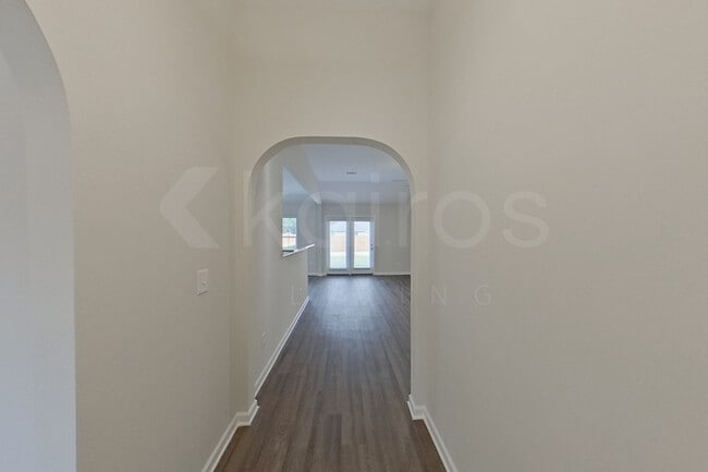 Building Photo - 1595 Fitzpatrick Rd